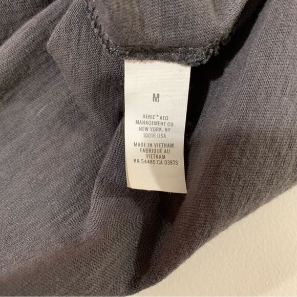 NWT Aerie Cropped T Shirt Making Spirts Bright Glittery Stars Holiday M - Picture 8 of 9